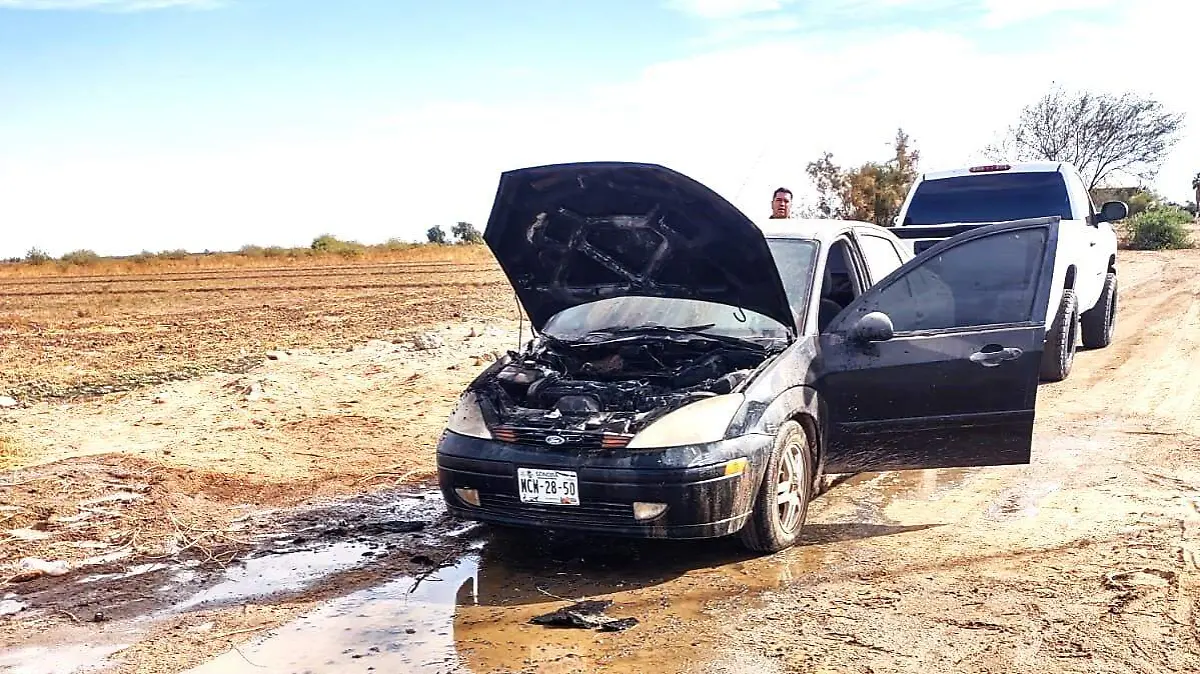 incendio en auto